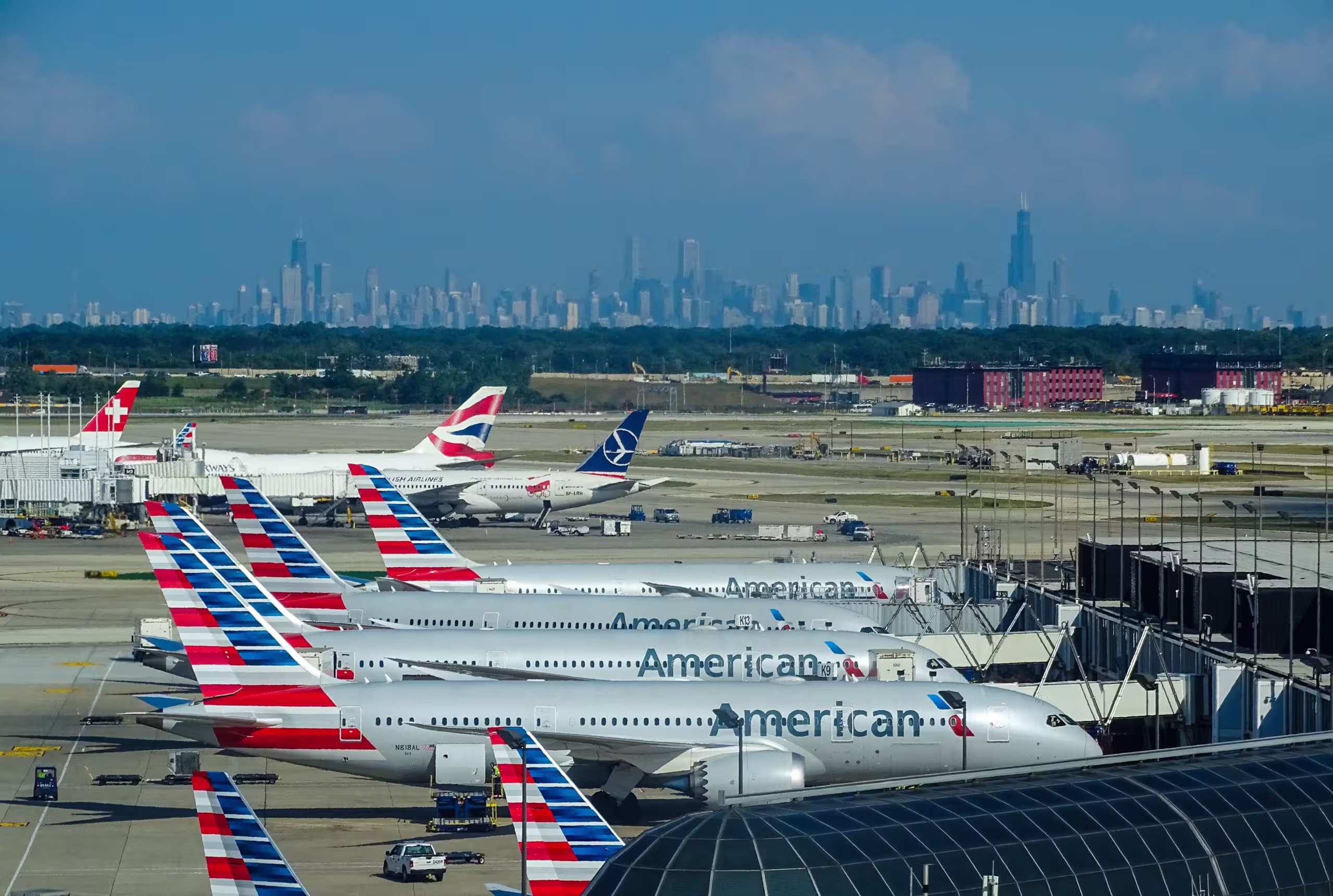 The image of American Airlines aircraft at Chicago O'Hare Airport, Chicago, USA.