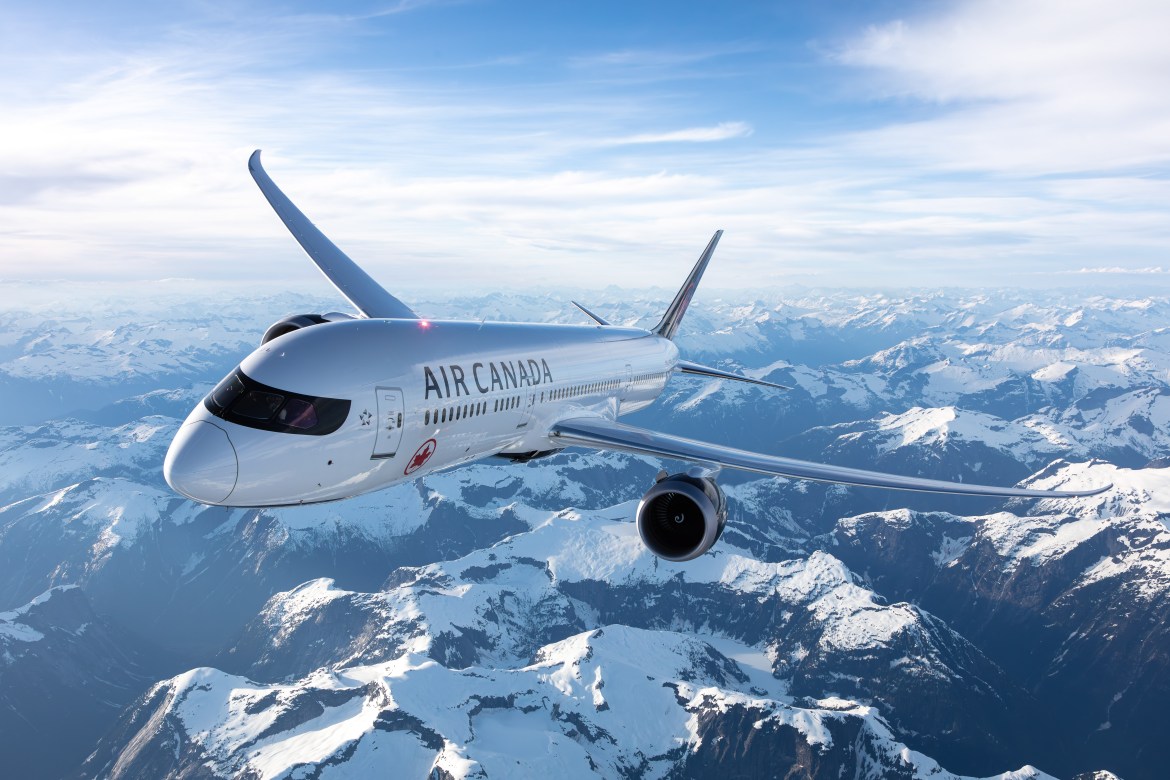 A look on Boeing 787 from the sky